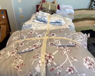 King Size Duvet, Queen Size Duvet and linens