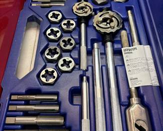 9/16 to 1 inch Irwin tap and die set