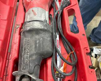 Milwaukee super Saw Sall s