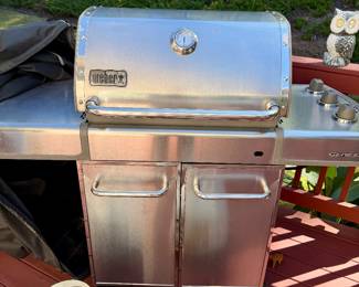 Weber Gas Grill...Great Condition