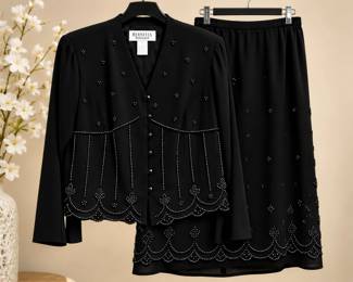 Gorgeous women's clothes many many New With Tags!!! Shop your Holiday outfit and buy new!