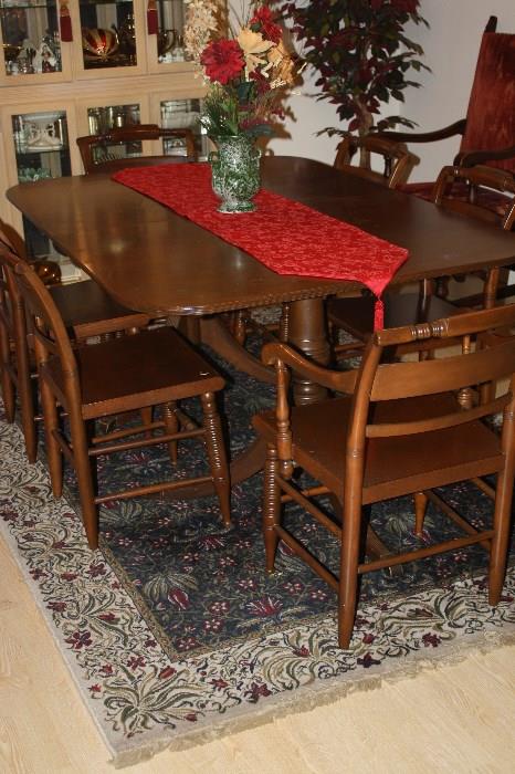 VINTAGE MAHOGNAY DINING ROOM TABLE SET