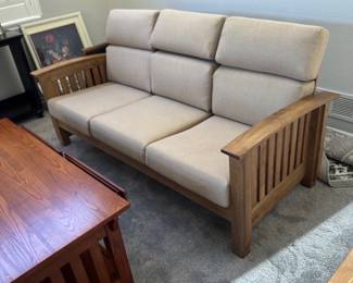 Mission sofa