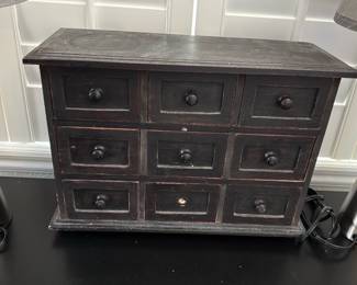 Drawer cabinet