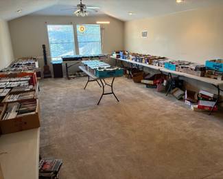 2000+ DVD & Blue Ray's. 600+ CD's. It's Movie Night!