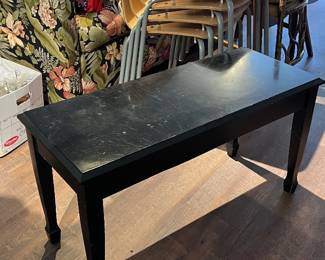 Piano bench