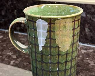 Set of like new Gibson coffee mugs