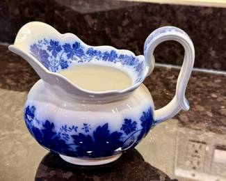 Lots of Vinranka Gefle Flow blue and white vintage Swedish dishes