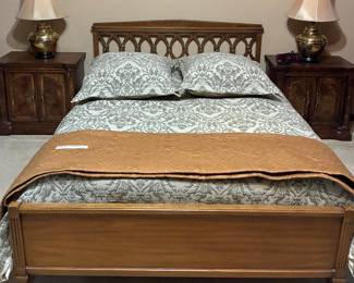 Drexel Queen size bed