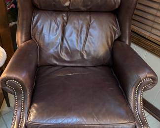 Leather wingback recliner
