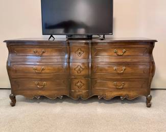 DRESSERS