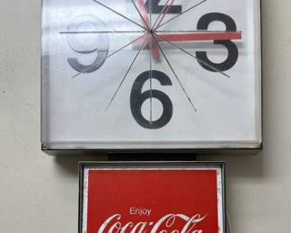VINTAGE COCA COLA CLOCK
