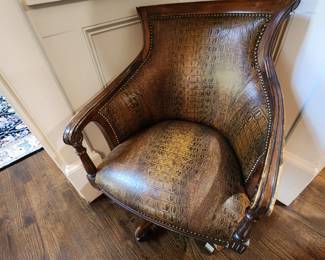 Alligator rolling office chair