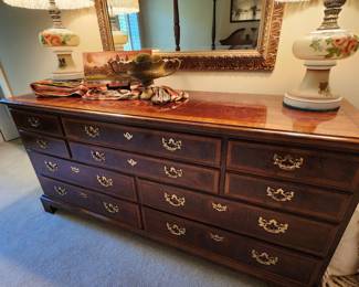 Henredon dresser