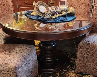 Pedestal dining table