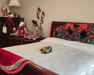 King sleigh bed