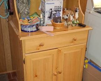 hutch for kitchen
