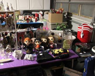 HARRY POTTER, POTTERY, FIGURINES, BELLS, STARBUCKS MUGS, CORNHOLE