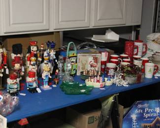 NUTCRACKERS, CANDLE HOLDERS, CHRISTMAS DISH SETS AND DECOR