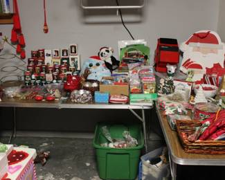 CHRISTMAS DECOR, ORNAMENTS