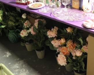 FAUX FLOWERS, PLANTS, CHRISTMAS