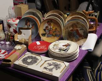 CHRISTMAS, COLLECTORS PLATES