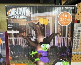 Gemmy Airblown Inflatable 8ft Animated Witch Crashing Into Tree