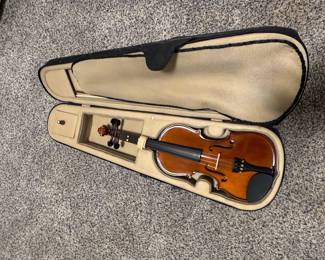 Student Violin Outfit with Case and Bow