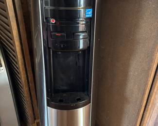 Water cooler