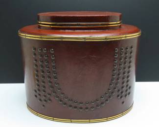 Beautiful Vintage Burmese Lacquered Decorative Lidded Oval Box