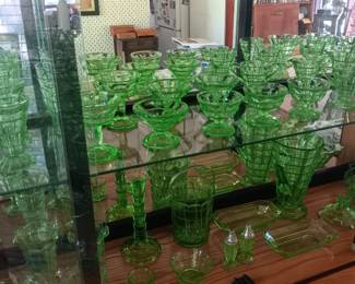 Indiana Glass Tea Room pattern green uranium glass