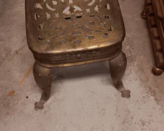 brass pot stand