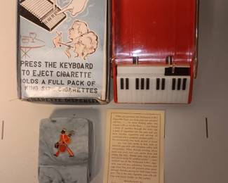 cigarette holder and dispenser