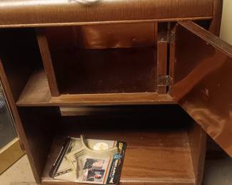 waterfall humidor stand