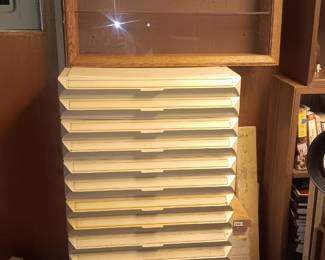 Plastic drawer cabinet