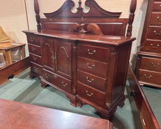 King Size bedroom set, dresser with mirror