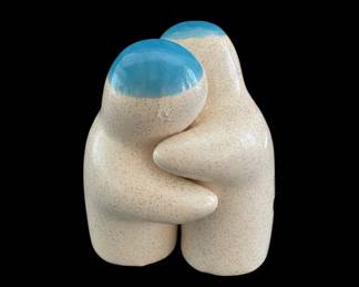 Puerto Rico Souvenir Hugging Figures Salt and Pepper Shakers