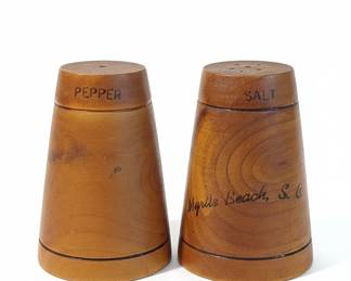 Vintage Myrtle Beach Souvenir Salt and Pepper Shaker Set