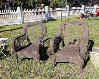 Resin Wicker Patio Set fourth image