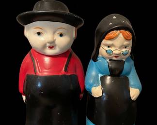 Vintage Amish Couple Salt and Pepper Shakers
