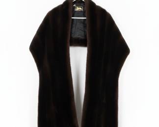 Donna Salyers FabulousFurs Faux Fur Stole