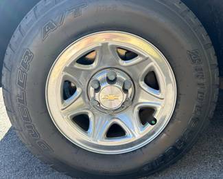 Chevrolet Silverado Regular Cab Pickup Truck B sixth image