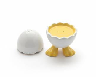 Bella Casa by Ganz Stacking Cracked Egg with Feet Salt and Pepper Shaker second image