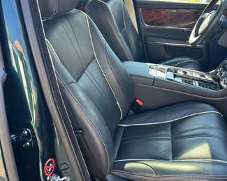 Jaguar XJR B fourth image
