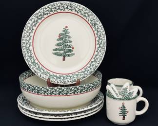 Furio Holiday Christmas Tree Dinnerware Collection