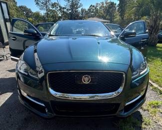 Jaguar XJR second image
