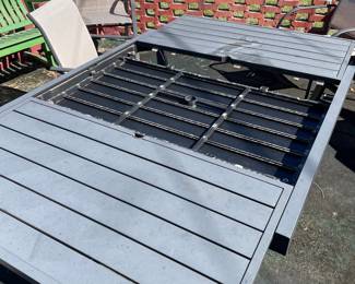 Extendable Outdoor Patio Dining Table