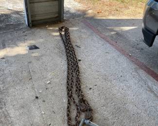 HeavyDuty Industrial Steel Tow Chain with Hooks