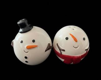 Snowman Salt and Pepper Shaker Set