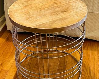 End Table (set of 2)
